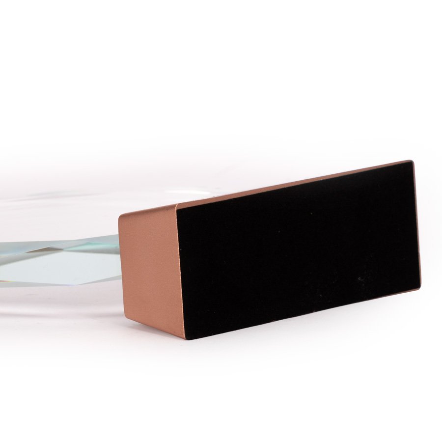 Trofeo Galvano de Cristal "RUNE" con base encobrizada. — foto 7